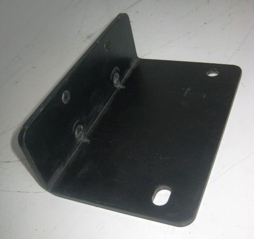 CHAPA FIJACION MULTIVALVULA