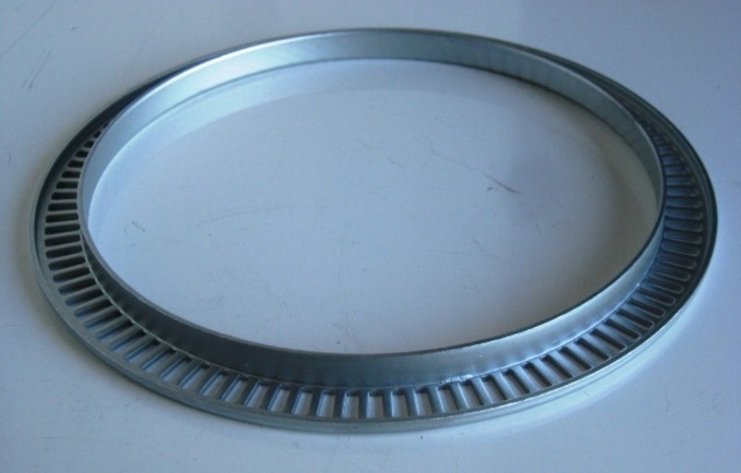 COURONNE ABS MERCEDES  TE-NR   20"